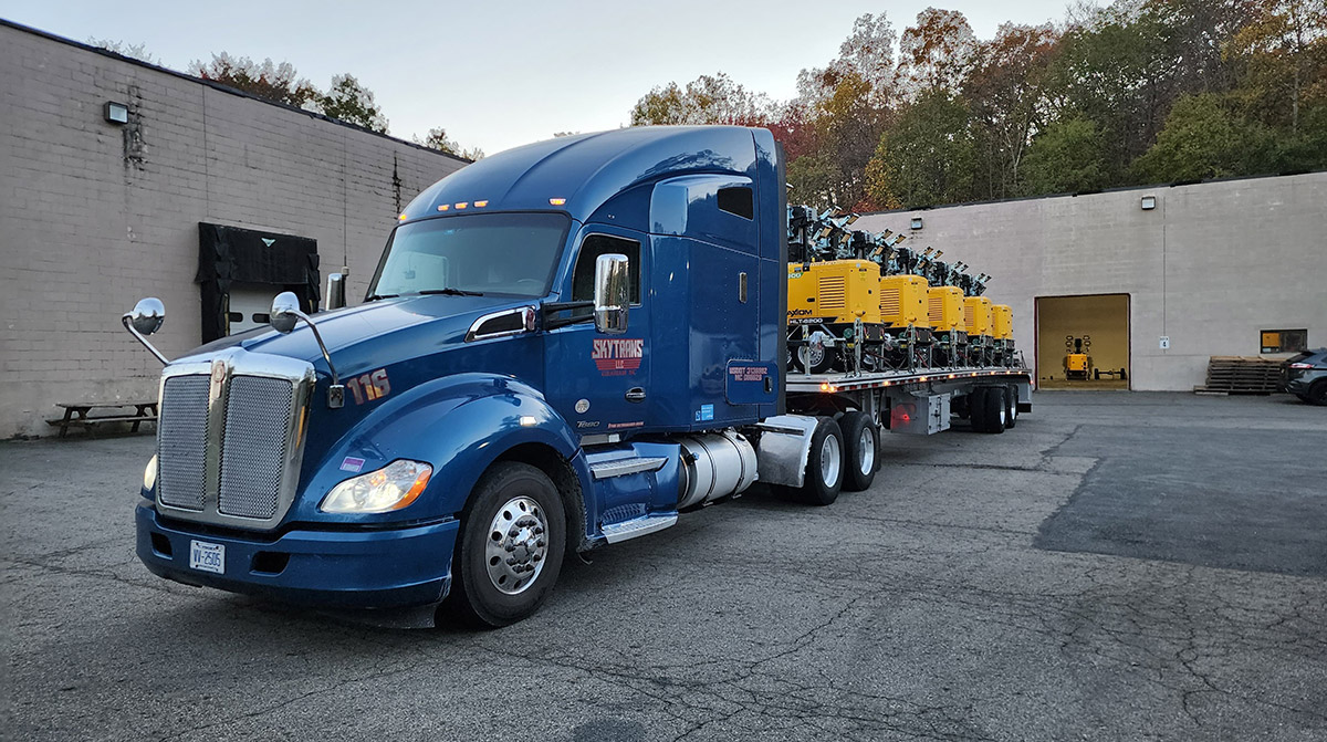 Axiom hybrid light towers operating at the Port Arthur LNG construction project in Texas